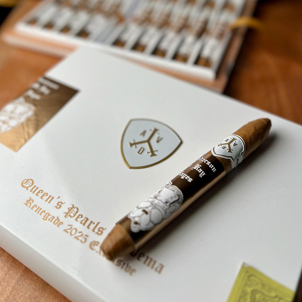 ADVentura Queens Pearls Diadema – Renegade Exclusive 4