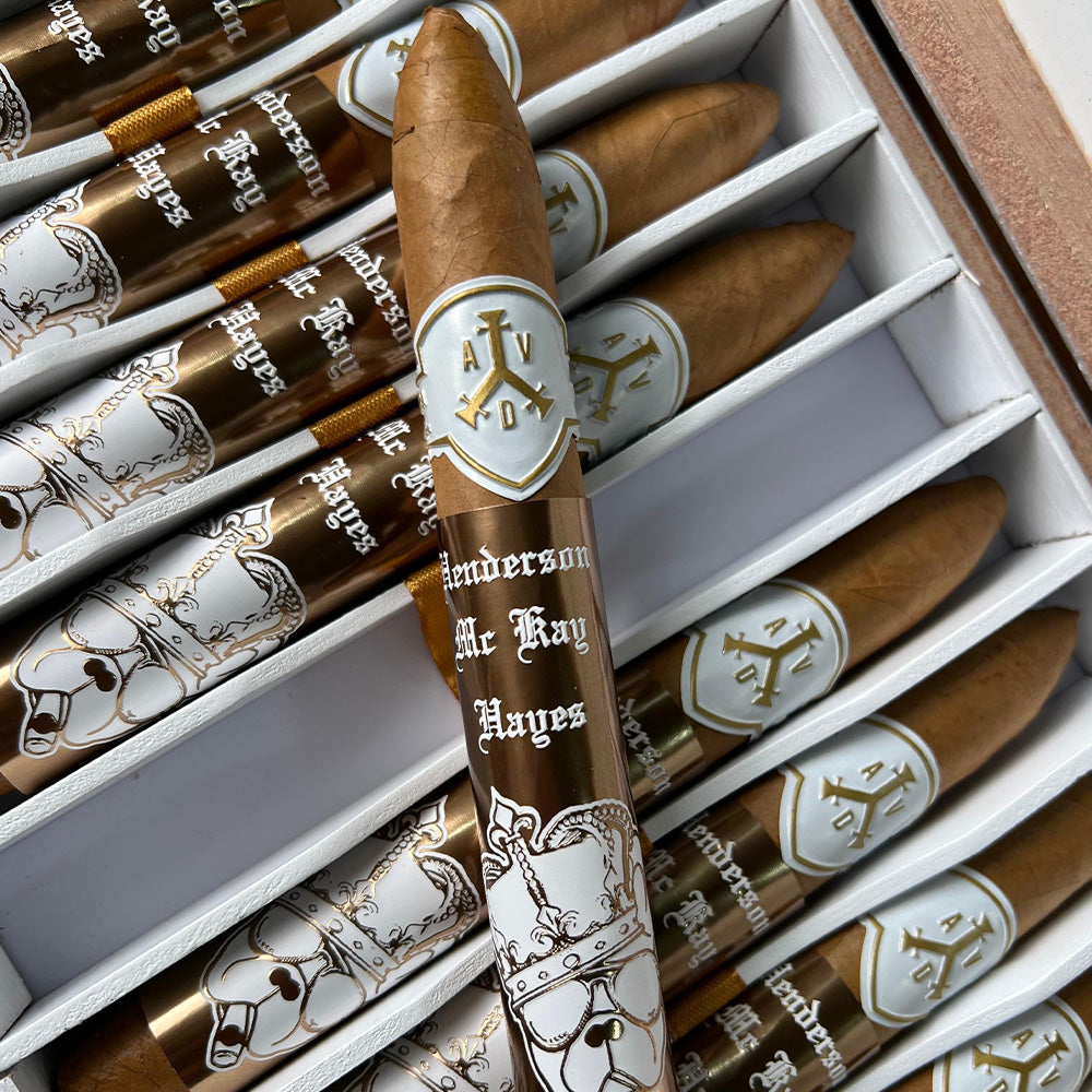 ADVentura Queens Pearls Diadema – Renegade Exclusive 2