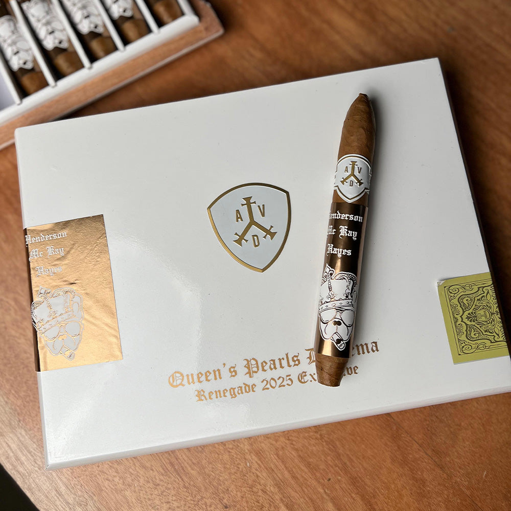 ADVentura Queens Pearls Diadema – Renegade Exclusive 1