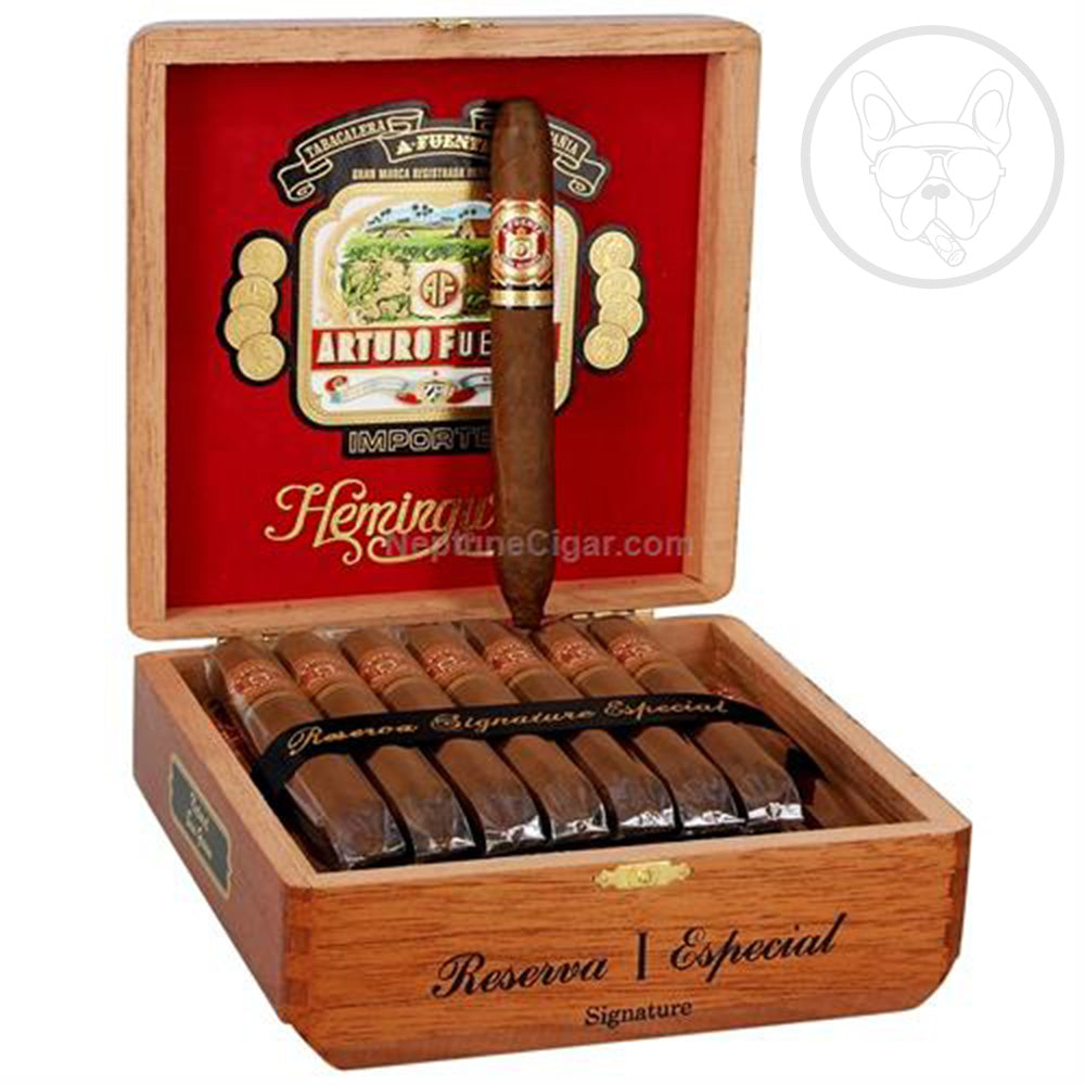 Fuente Hemingway Signature Sungrown Box Open