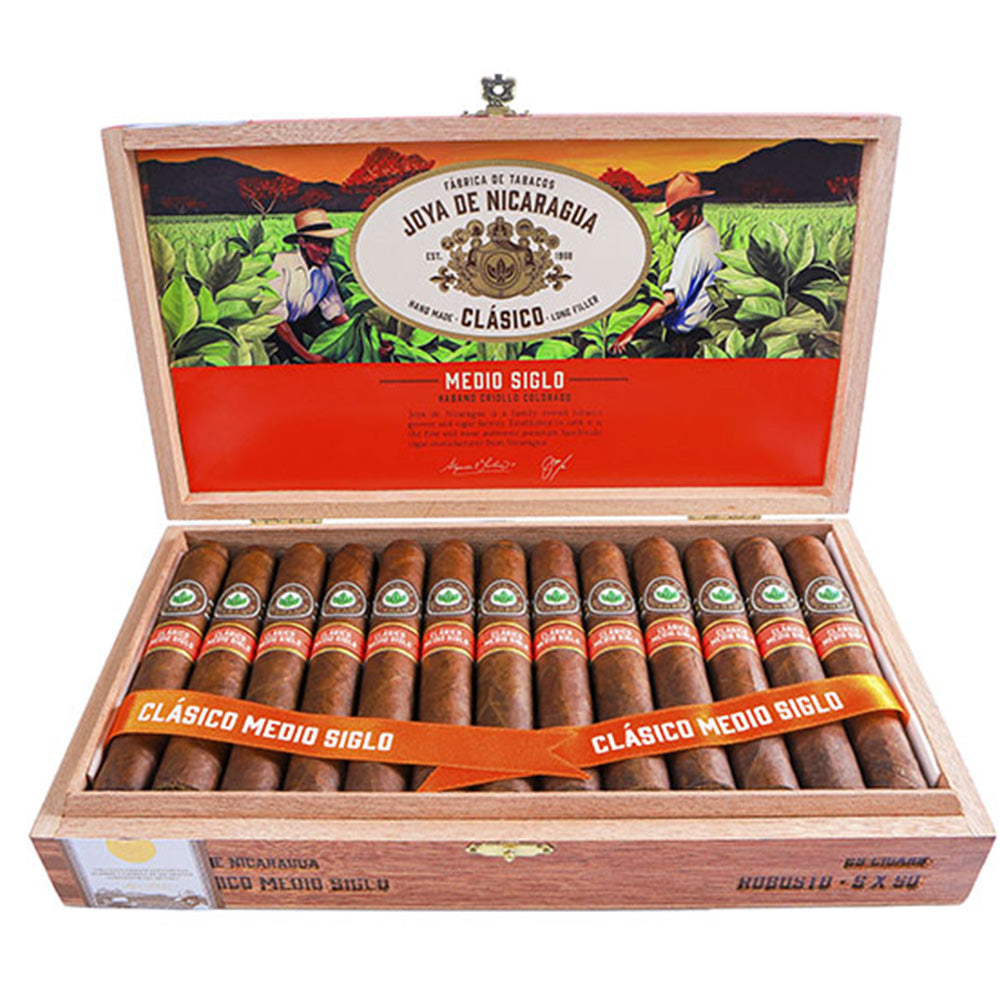 Joya De Nicaragua Clasico Medio Siglo Box Open
