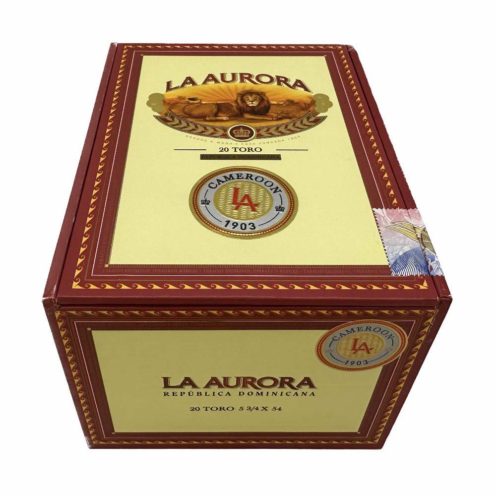 La Aurora Cameroon Toro cigar box with lion logo and Republica Dominicana label