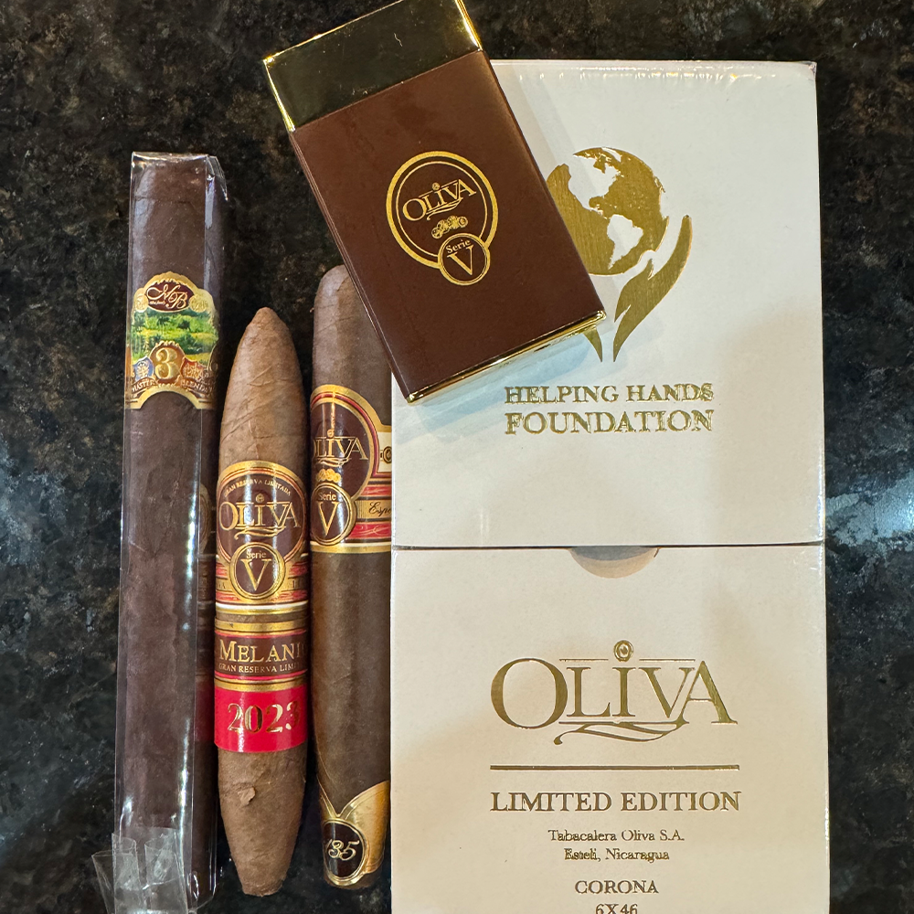 Oliva Helping Hands Charity Pack (Stogies Deal)
