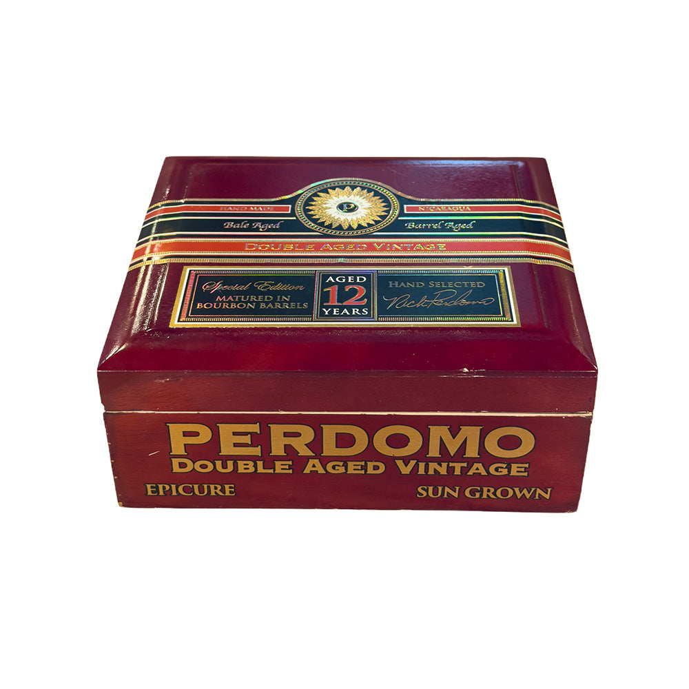Perdomo Double Aged 12yr Vintage Sun-Grown Box Closed