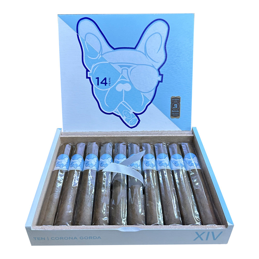 Reneagde XIV Anniversary Cigar Box Open